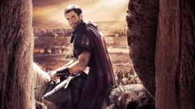 Zmartwychwstaly (2016) Risen 002 Joseph Fiennes jako Clavius