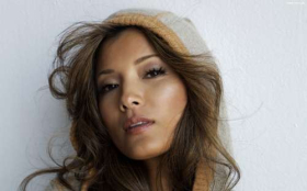 Kelly Hu 05