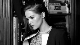 Zoey Deutch 006