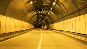 Metro 026 Tunel, Swiatla