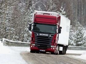 Samochod ciezarowy Scania 012 R730, Zima, Snieg