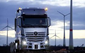 Samochod ciezarowy Mercedes-Benz 009 Actros SLT 4163