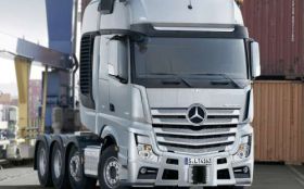 Samochod ciezarowy Mercedes-Benz 010 Actros