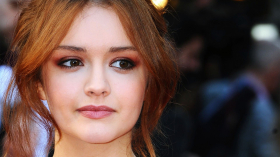 Olivia Cooke 010