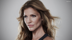 Tricia Helfer 008