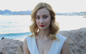 Sarah Gadon 017