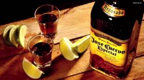 Tequila 006 Jose Cuervo Especial, Kieliszki, Limonki