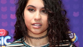 Alessia Cara 004