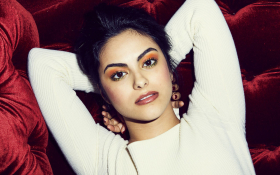 Camila Mendes 010