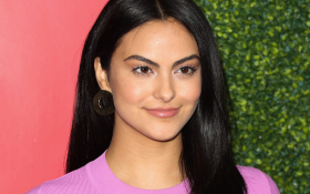 Camila Mendes 049 2020