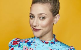 Riverdale (2017-) TV 041 Lili Reinhart jako Betty Cooper