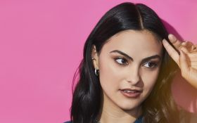 Riverdale (2017-) TV 061 Camila Mendes jako Veronica Lodge