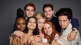 Riverdale (2017-) TV 066 K.J. Apa, Casey Cott, Ashleigh Murray, Camila Mendes, Lili Reinhart, Madelaine Petsch, Cole Sprouse