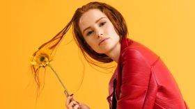 Riverdale (2017) TV 033 Madelaine Petsch jako Cheryl Blossom