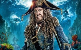 Piraci z Karaibow Zemsta Salazara (2017) 012 Geoffrey Rush jako Kapitan Hector Barbossa