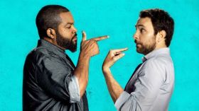 Ustawka (2017) Fist Fight 002 Ice Cube jako Strickland, Charlie Day jako Andy Campbell