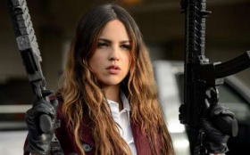 Baby Driver (2017) 009 Eiza Gonzalez jako Darling