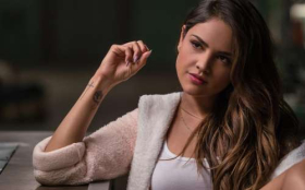 Baby Driver (2017) 011 Eiza Gonzalez jako Darling