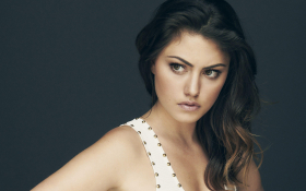 Phoebe Tonkin 012