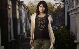 The Originals 2013 TV 029 Daniella Pineda jako Sophie Deveraux