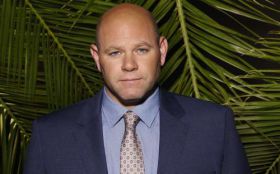 Rosewood 2015 TV 022 Domenick Lombardozzi jako Kapitan Ira Hornstock