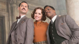 Morderstwo w Orient Expressie (2017) Murder on the Orient Express 009 Manuel Garcia-Rulfo, Daisy Ridley, Leslie Odom Jr.