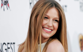 Melissa Benoist 024