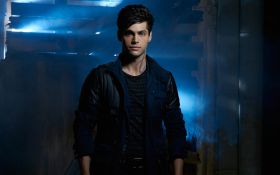 Shadowhunters (2016) TV 017 Matthew Daddario jako Alec Lightwood