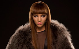 Leslie Grace 001