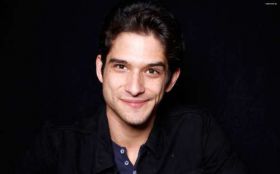 Tyler Posey 010