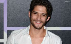 Tyler Posey 023