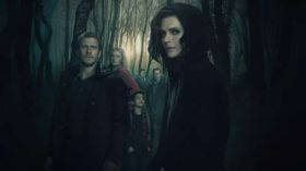 Absentia 2017 TV 001 Patrick Heusinger jako Nick Durand, Stana Katic jako Emily Byrne