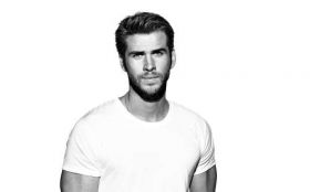 Liam Hemsworth 010