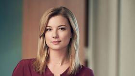 Rezydenci (2018) Serial TV - The Resident 008 Emily VanCamp jako Nicolette Nevin