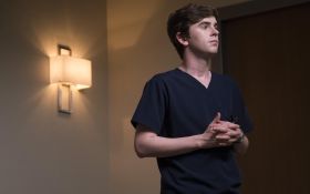 The Good Doctor (2017) Serial TV 008 Freddie Highmore jako Dr Shaun Murphy