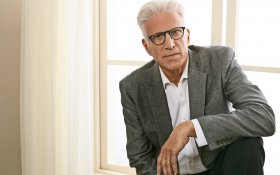 Dobre miejsce (2016) serial TV - The Good Place 010 Ted Danson jako Michael