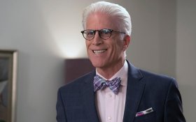 Dobre miejsce (2016) serial TV - The Good Place 017 Ted Danson jako Michael