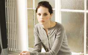 Felicity Jones 038