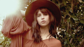 Felicity Jones 045