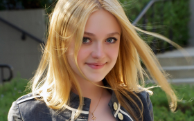 Dakota Fanning 001