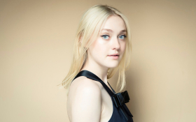 Dakota Fanning 026