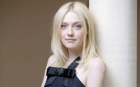 Dakota Fanning 027