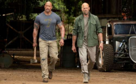 Szybcy i wsciekli Hobbs i Shaw (2019) Fast & Furious presents Hobbs & Shaw 010 Dwayne Johnson jako Luke Hobbs, Jason Statham jako Deckard Shaw