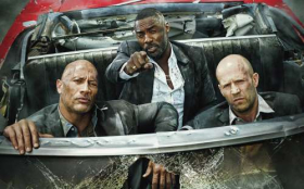 Szybcy i wsciekli Hobbs i Shaw (2019) Fast & Furious presents Hobbs & Shaw 016 Idris Elba jako Brixton, Dwayne Johnson jako Luke Hobbs, Jason Statham jako Deckard Shaw