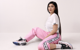 Kylie Jenner 017 Adidas