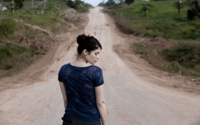 Gemma Arterton 021 Droga