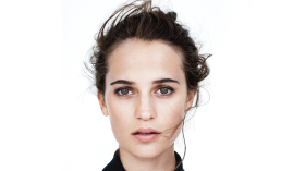 Alicia Vikander 025