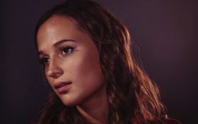 Alicia Vikander 026