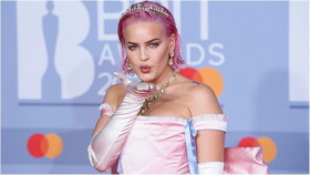 Anne-Marie 021 Brit Awards 2022