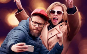 Niedobrani (2019) Long Shot 002 Seth Rogen jako Fred Flarsky, Charlize Theron jako Charlotte Field